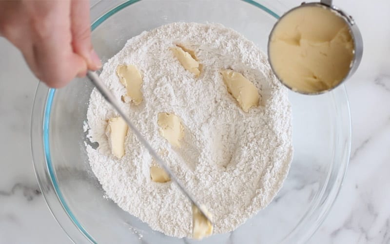 Image showing how to cut butter into the pie shell dry ingredients
